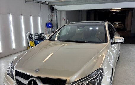 Mercedes-Benz E-Класс, 2015 год, 2 500 000 рублей, 14 фотография