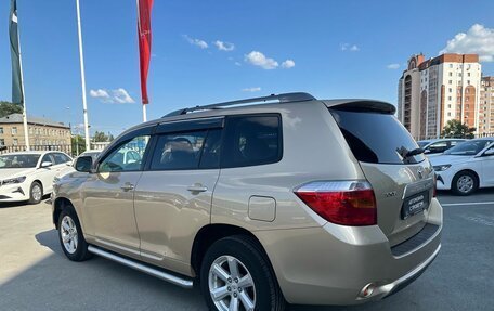 Toyota Highlander III, 2008 год, 1 335 000 рублей, 7 фотография