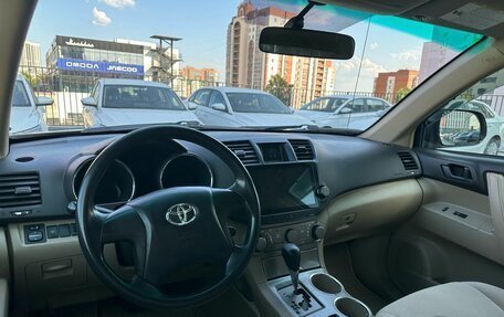 Toyota Highlander III, 2008 год, 1 335 000 рублей, 19 фотография