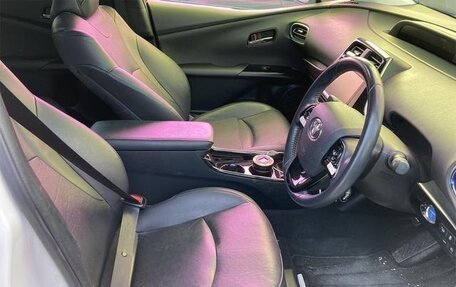 Toyota Prius IV XW50, 2022 год, 1 487 000 рублей, 6 фотография