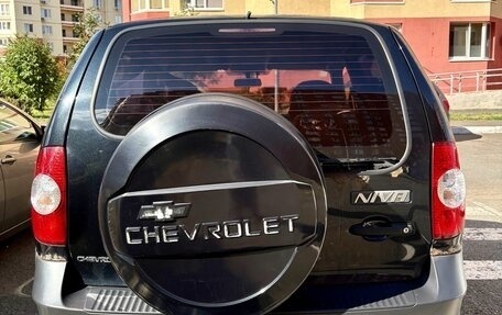 Chevrolet Niva I рестайлинг, 2010 год, 520 000 рублей, 4 фотография