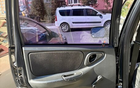Chevrolet Niva I рестайлинг, 2010 год, 520 000 рублей, 10 фотография