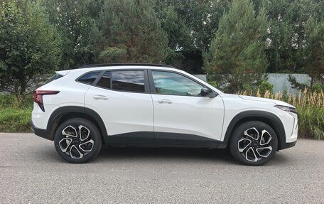 Chevrolet Trax, 2024 год, 2 190 000 рублей, 3 фотография