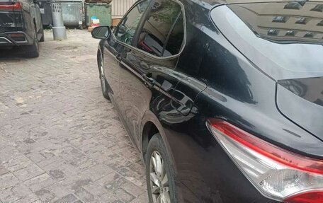 Toyota Camry, 2020 год, 2 100 000 рублей, 2 фотография