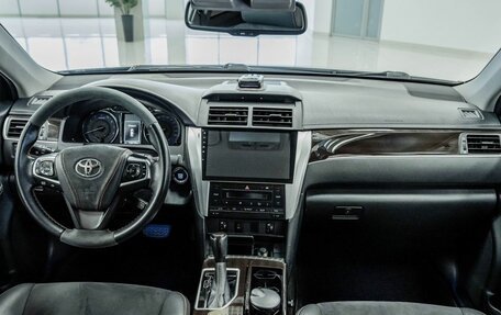 Toyota Camry, 2016 год, 2 150 000 рублей, 10 фотография