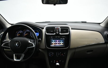 Renault Logan II, 2018 год, 895 000 рублей, 5 фотография
