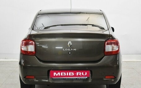 Renault Logan II, 2018 год, 895 000 рублей, 3 фотография