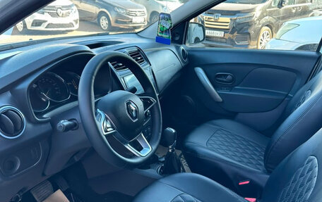Renault Logan II, 2019 год, 850 000 рублей, 15 фотография