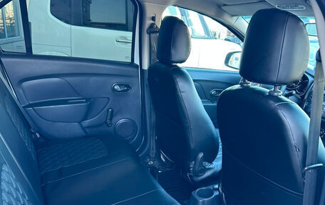 Renault Logan II, 2019 год, 850 000 рублей, 17 фотография