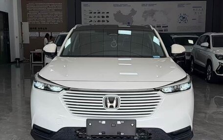 Honda Vezel, 2023 год, 1 680 000 рублей, 2 фотография