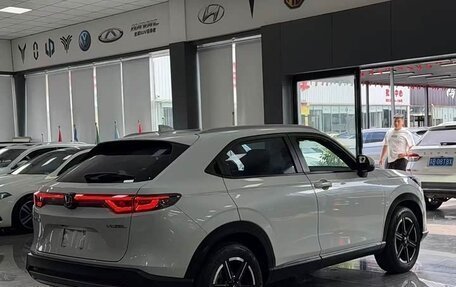 Honda Vezel, 2023 год, 1 680 000 рублей, 6 фотография