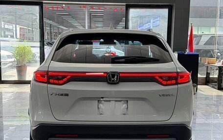 Honda Vezel, 2023 год, 1 680 000 рублей, 5 фотография