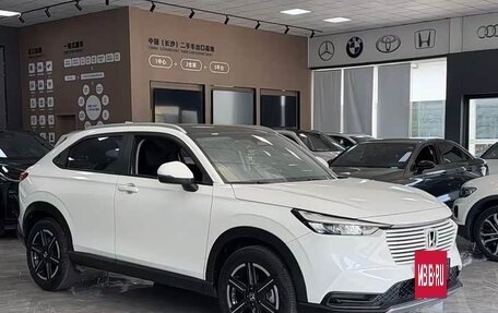 Honda Vezel, 2023 год, 1 680 000 рублей, 3 фотография