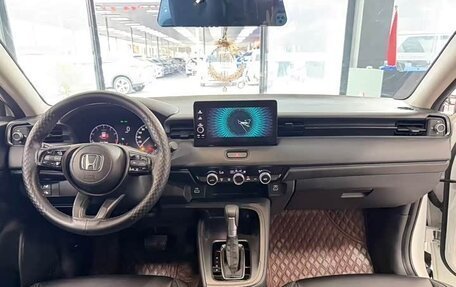 Honda Vezel, 2023 год, 1 680 000 рублей, 8 фотография