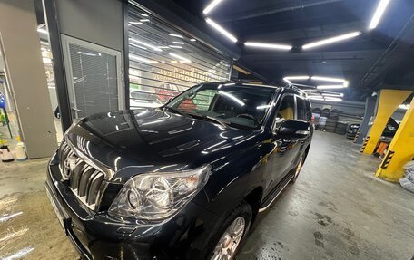 Toyota Land Cruiser Prado 150 рестайлинг 2, 2012 год, 3 300 000 рублей, 2 фотография