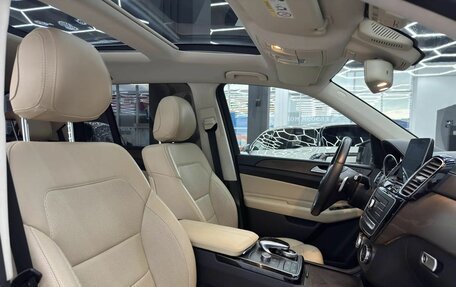 Mercedes-Benz GLS, 2017 год, 4 200 000 рублей, 26 фотография