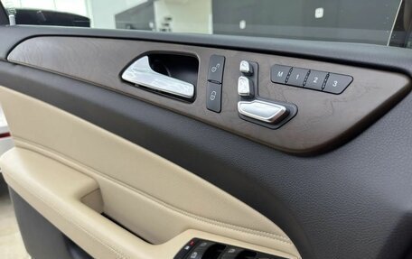 Mercedes-Benz GLS, 2017 год, 4 200 000 рублей, 34 фотография