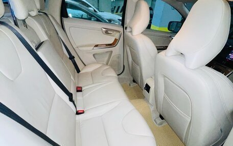 Volvo XC60 II, 2017 год, 2 450 000 рублей, 13 фотография
