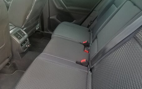 Volkswagen Tiguan II, 2020 год, 2 720 000 рублей, 21 фотография