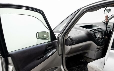 Toyota Opa I рестайлинг, 2002 год, 315 000 рублей, 9 фотография