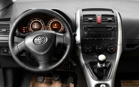 Toyota Auris II, 2009 год, 950 000 рублей, 9 фотография