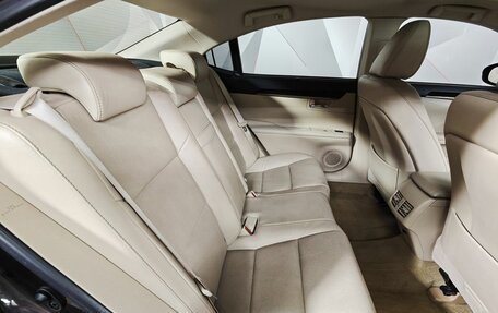 Lexus ES VII, 2013 год, 2 000 000 рублей, 16 фотография