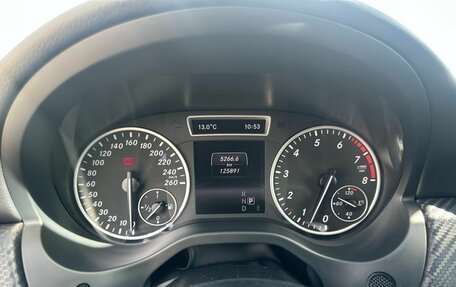 Mercedes-Benz GLA, 2015 год, 2 140 000 рублей, 15 фотография