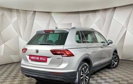 Volkswagen Tiguan II, 2019 год, 2 749 000 рублей, 2 фотография