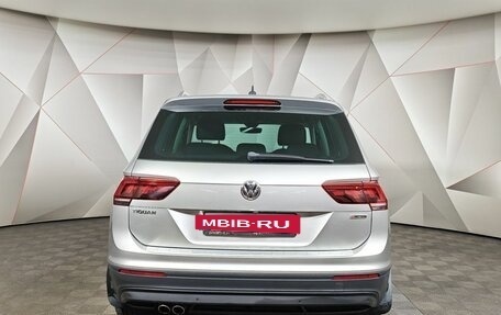 Volkswagen Tiguan II, 2019 год, 2 749 000 рублей, 8 фотография