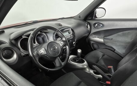 Nissan Juke II, 2012 год, 819 000 рублей, 13 фотография