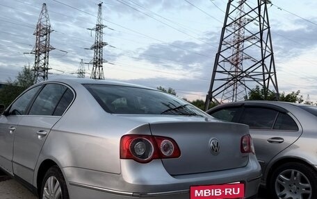 Volkswagen Passat B6, 2005 год, 400 000 рублей, 2 фотография