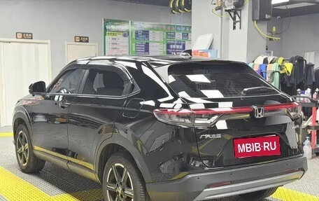 Honda Vezel, 2024 год, 1 842 000 рублей, 4 фотография