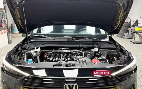 Honda Vezel, 2024 год, 1 842 000 рублей, 9 фотография