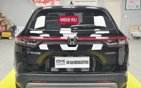 Honda Vezel, 2024 год, 1 842 000 рублей, 5 фотография