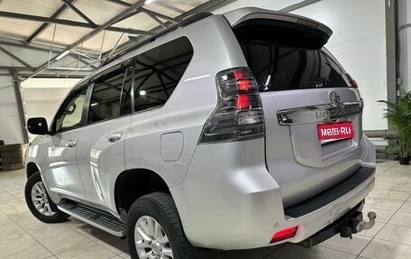 Toyota Land Cruiser Prado 150 рестайлинг 2, 2015 год, 3 500 000 рублей, 6 фотография