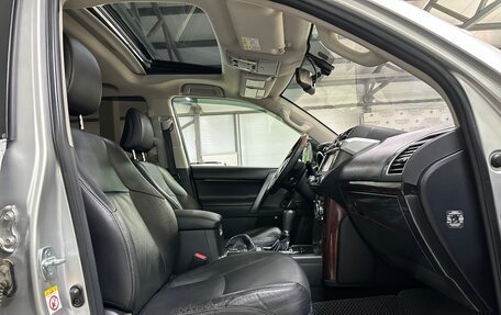 Toyota Land Cruiser Prado 150 рестайлинг 2, 2015 год, 3 500 000 рублей, 20 фотография