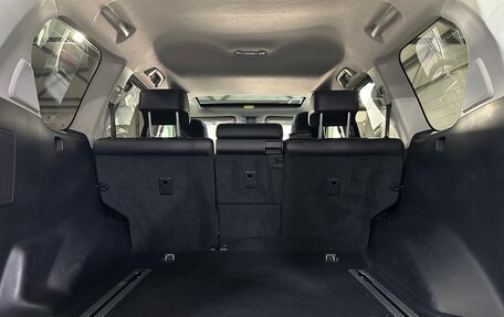 Toyota Land Cruiser Prado 150 рестайлинг 2, 2015 год, 3 500 000 рублей, 25 фотография