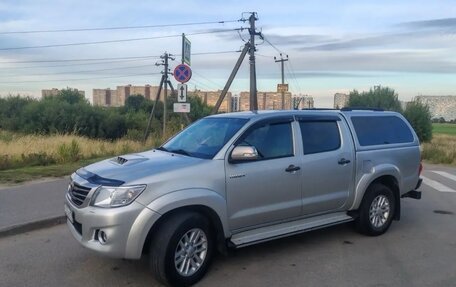 Toyota Hilux VII, 2013 год, 2 299 000 рублей, 2 фотография