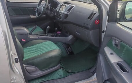 Toyota Hilux VII, 2013 год, 2 299 000 рублей, 13 фотография