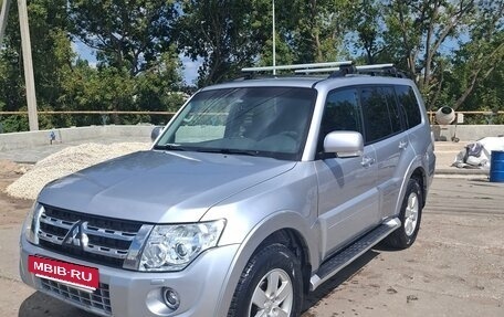 Mitsubishi Pajero IV, 2011 год, 2 300 000 рублей, 2 фотография