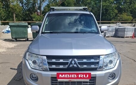 Mitsubishi Pajero IV, 2011 год, 2 300 000 рублей, 3 фотография