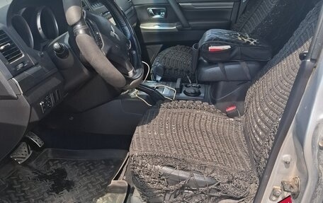 Mitsubishi Pajero IV, 2011 год, 2 300 000 рублей, 11 фотография