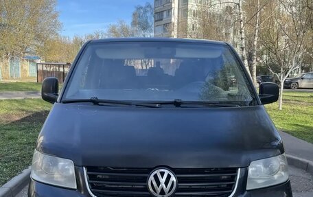 Volkswagen Caravelle T5, 2006 год, 1 150 000 рублей, 2 фотография