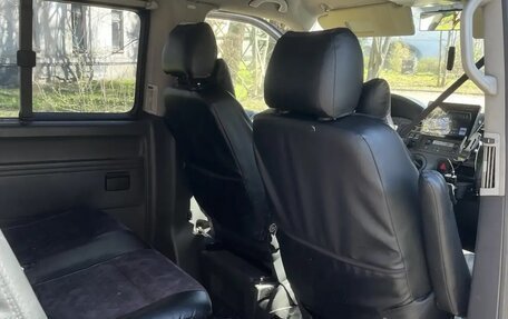 Volkswagen Caravelle T5, 2006 год, 1 150 000 рублей, 6 фотография