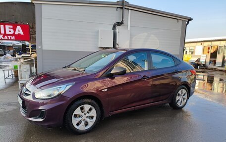 Hyundai Solaris II рестайлинг, 2012 год, 630 000 рублей, 6 фотография