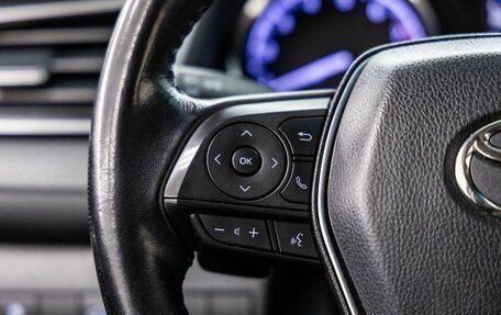 Toyota Camry, 2019 год, 2 298 000 рублей, 17 фотография