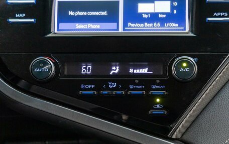 Toyota Camry, 2019 год, 2 298 000 рублей, 24 фотография