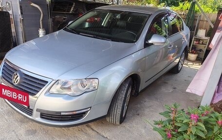 Volkswagen Passat B6, 2008 год, 700 000 рублей, 2 фотография