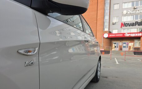 Hyundai Solaris II рестайлинг, 2015 год, 915 000 рублей, 9 фотография