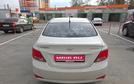 Hyundai Solaris II рестайлинг, 2015 год, 915 000 рублей, 6 фотография